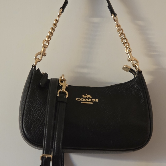 Coach Handbags - Coach Teri Black Leather Shoulder Bag